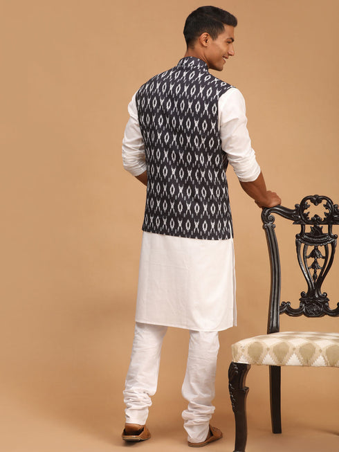 Vastramay Men's Black Ikkat Printed Cotton Nehru Jacket With White Kurta And Pyjama Set